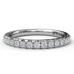 Women Fana Matching Band to Halo Diamond Solitaire Engagement Ring