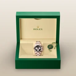 rolex  Cosmograph Daytona Oyster, 40 mm, Everose gold M126505-0001