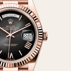 rolex Day-Date 40 Oyster, 40 mm, Everose gold M228235-0055